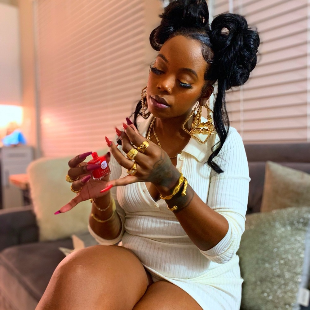 Meet your Posher, Dom